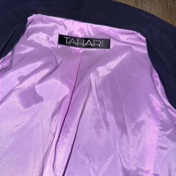 Tahari • Navy Single Button Blazer - Picture 9 of 11